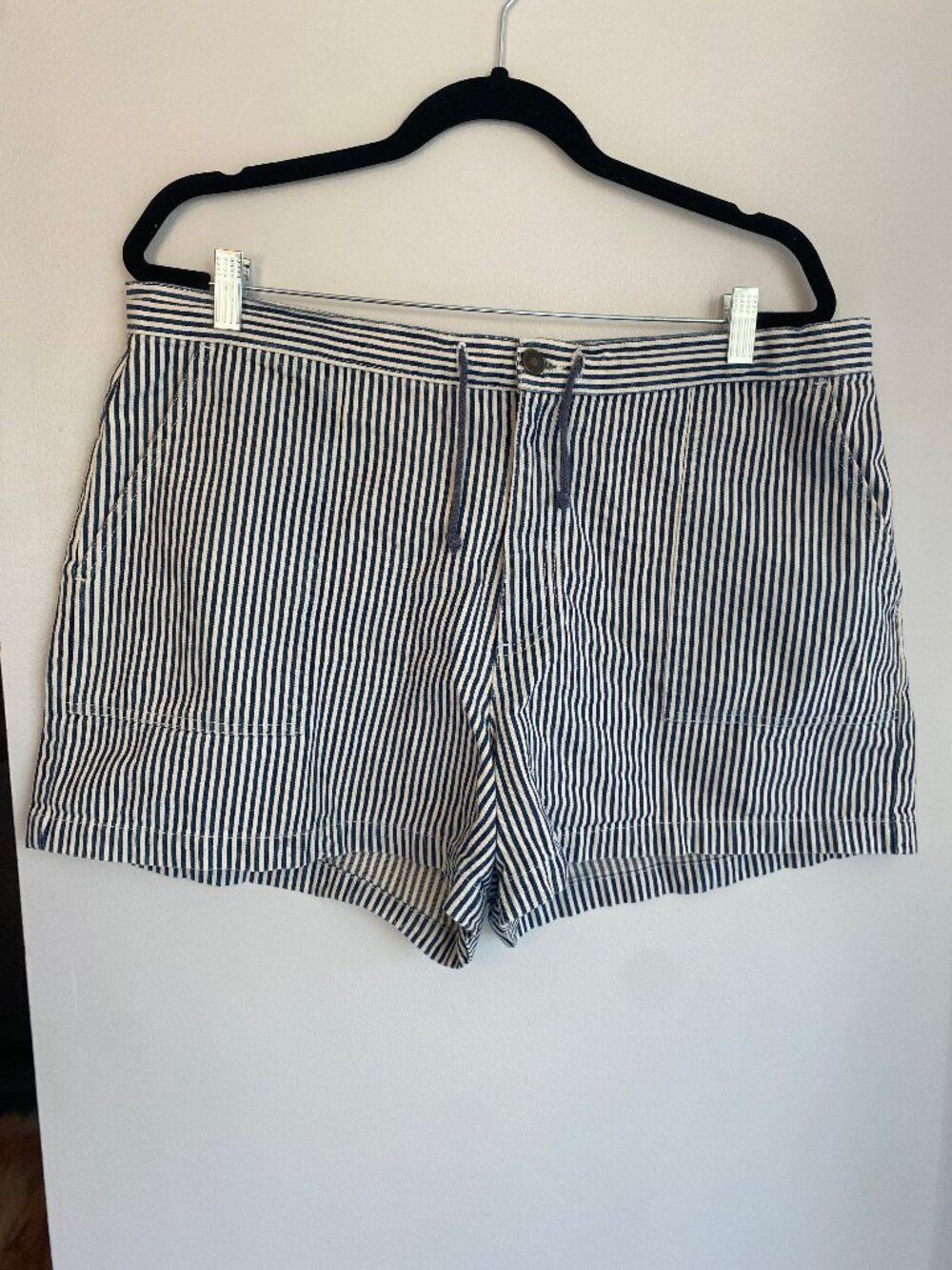 Jeanology Collection Blue And White Striped Cotton Shorts